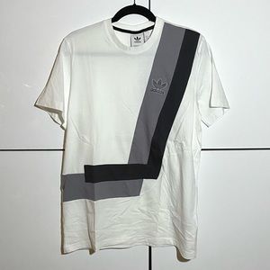 Adidas 3 Stripe Men’s White Logo Tee with Grey/Black Angled Stripe Medium